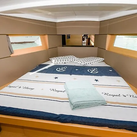 Oceanis 38 * Sitges