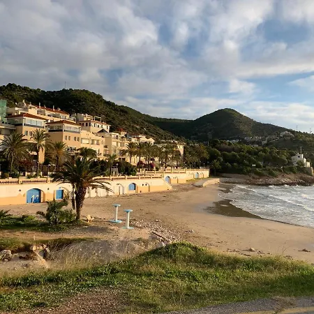 Botel Oceanis 38 Sitges